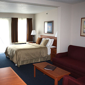 1 Queen Bed Suite View